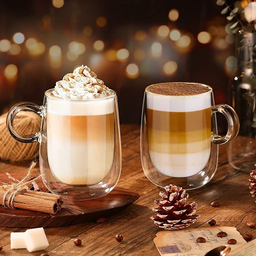 https://www.ecooe.com/img/cms/glastal%202x360ml%20Double%20Walled%20Coffee%20Glasses%20Mugs%20Cappuccino%20Latte%20Macchiato%20Glasses%20Cups%20with%20Handle%20Borosilicate%20Heat%20Resistant%20Glass%20Cups%20for%20Coffee%20Tea%20Milk%20Juice%20Ice%20Cream4.jpg
